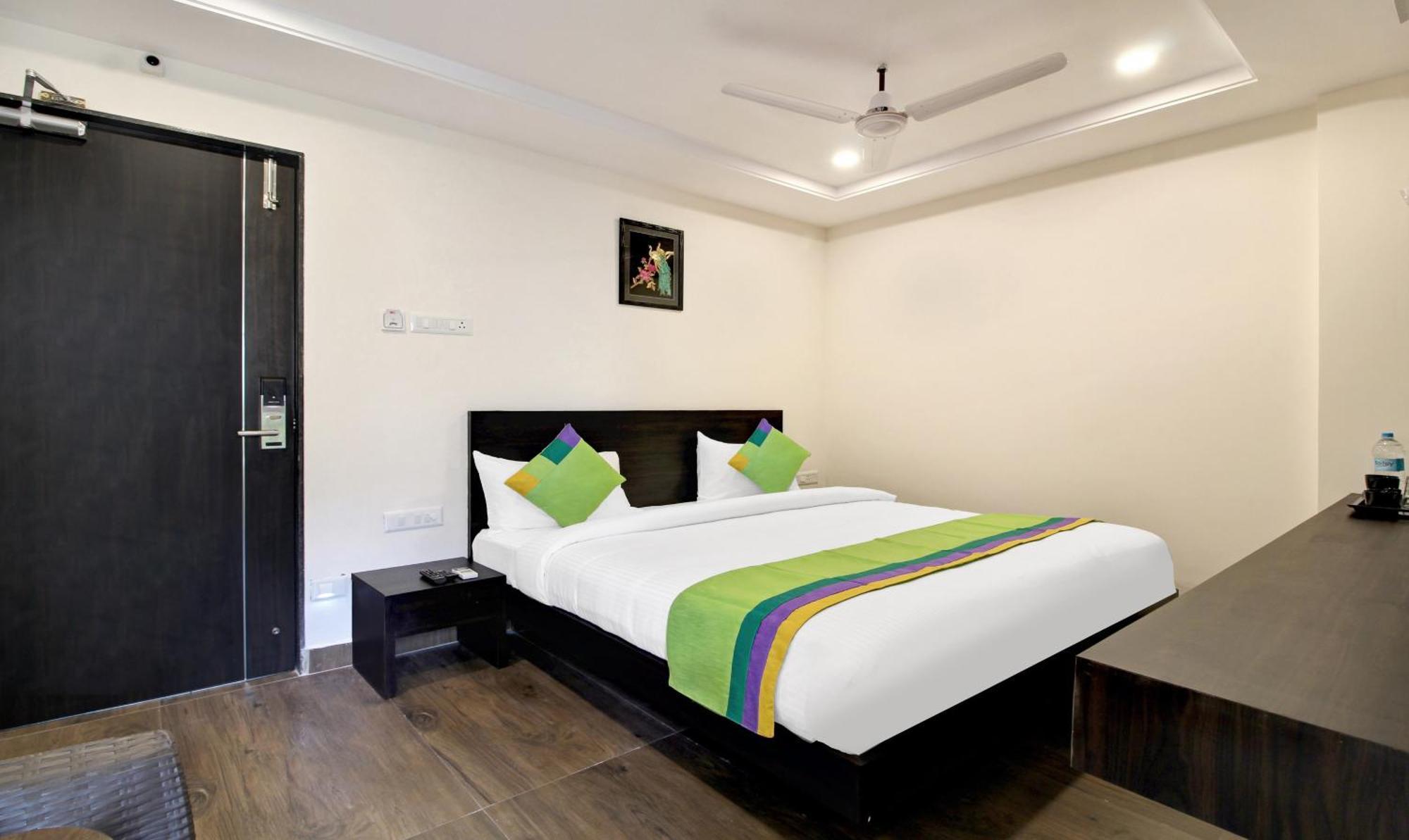 Treebo Trend Excella Hotel วิสาขปัตนัม ภายนอก รูปภาพ